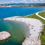 Serene Retreat Near Apartma Koper