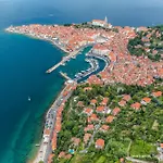 Apartma Serene Retreat Near