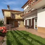 Apartma Serene Retreat Near *