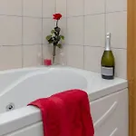 Apartma Serene Retreat Near *