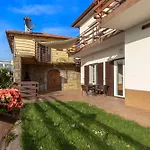 Apartma Serene Retreat Near