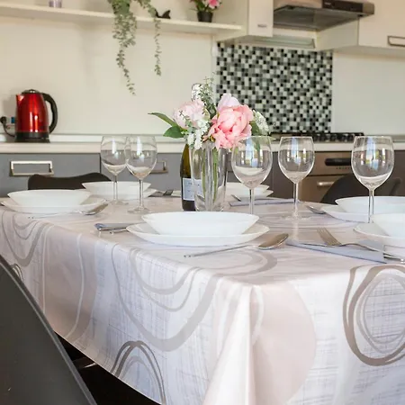 Apartment Martin And Sv Anton Копер