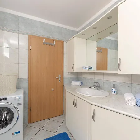 Apartment Martin And Sv Anton * Копер