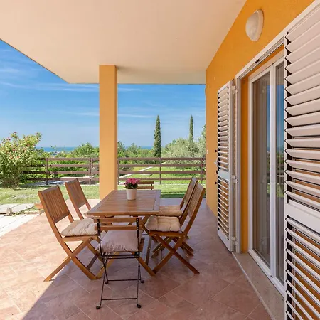 Souranded By Forest With The Sea View Apartamento *