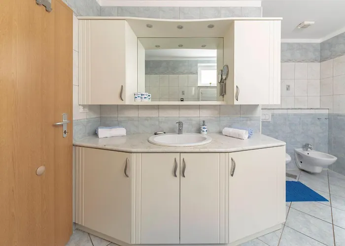 Martin And St Anton 公寓 *